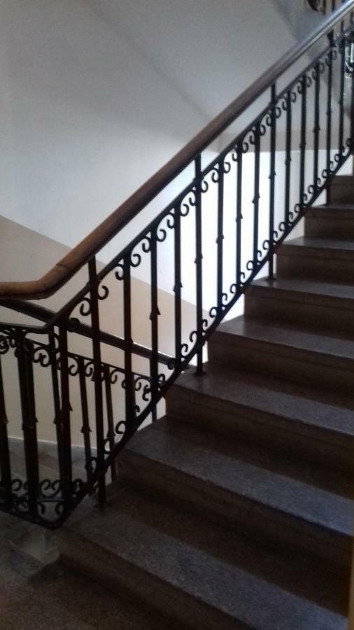 Przytulny Apartament Przy Barbakanie Varsovia Exterior foto